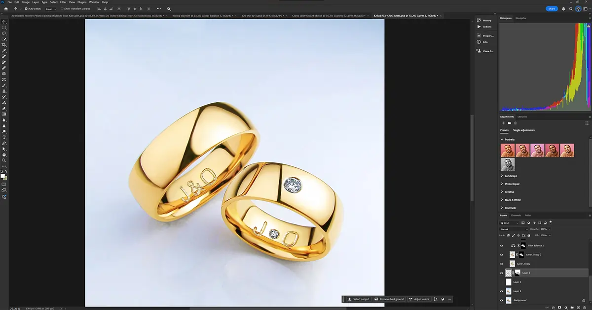 This is a pair of 18ct yellow gold wedding rings, one with a brilliant-cut diamond